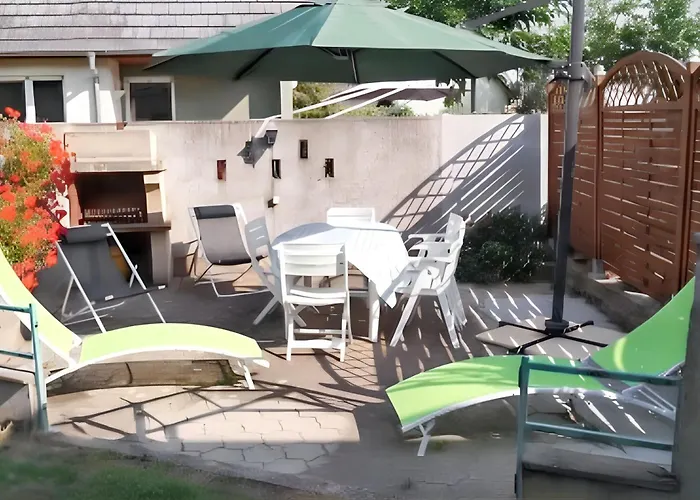 Prázdninový dům Maison Enchanteur A Avec Jardin Paisible